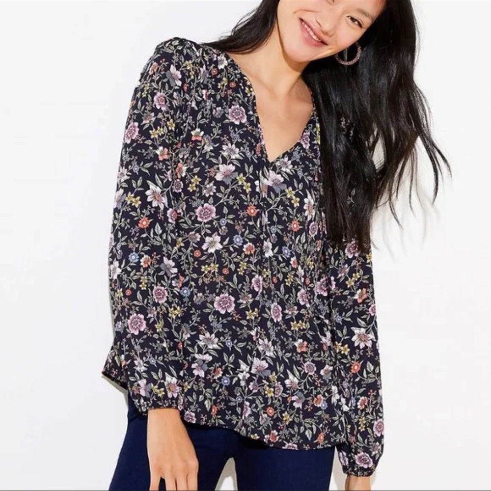 LOFT Floral Ruffle Tie Neck Blouse in Size XL